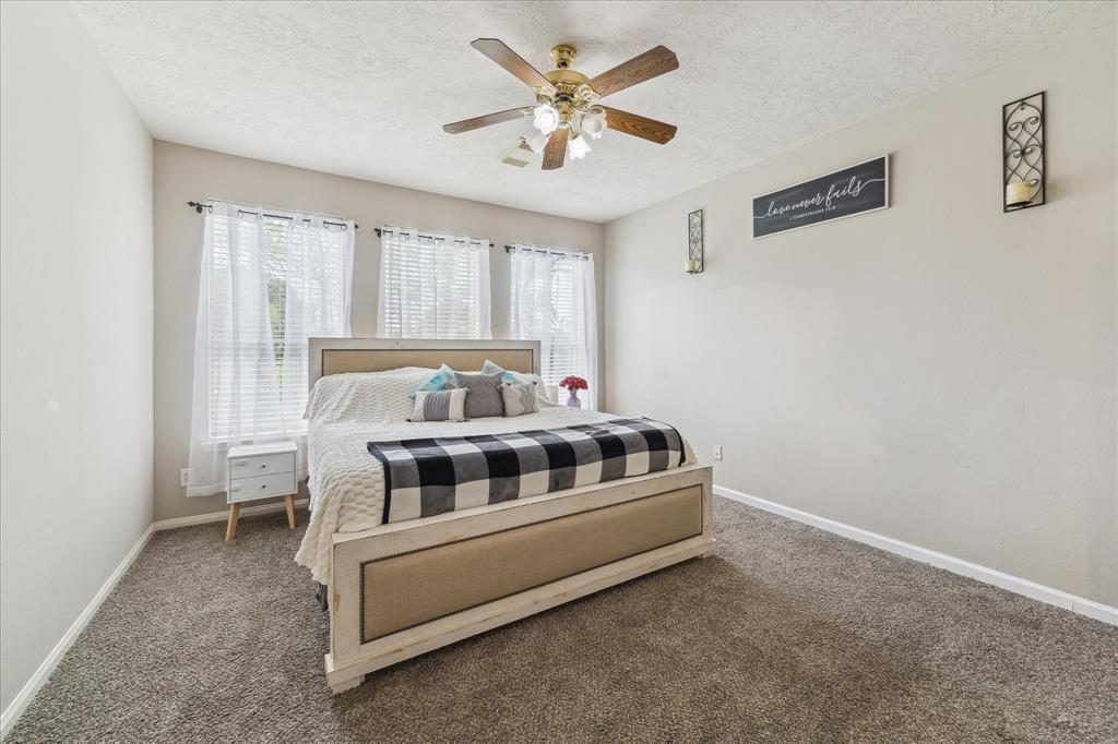 2338 Bay Hill Drive, Baytown, Texas image 7