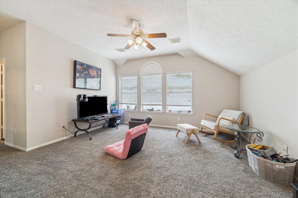 2338 Bay Hill Drive, Baytown, Texas image 12