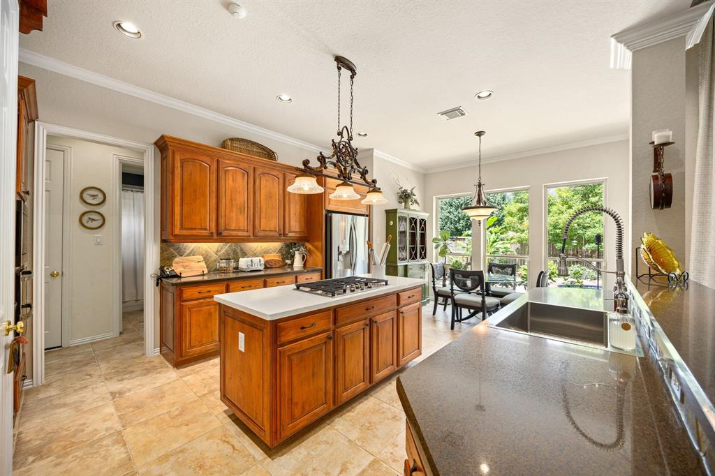 21902 Erincrest Court