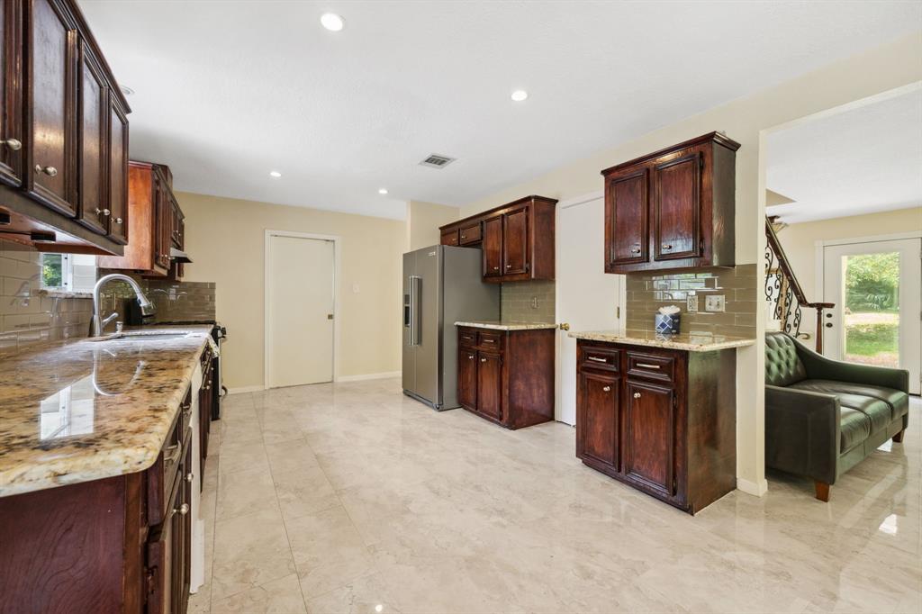 40206 Colfax Road, Magnolia, Texas image 12
