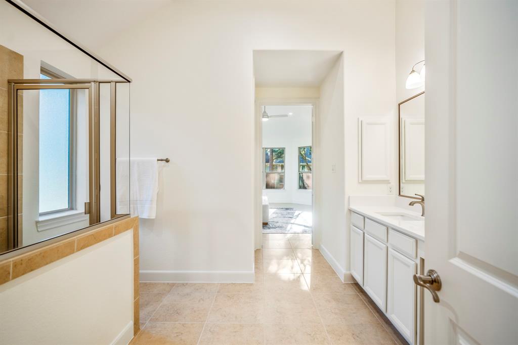 147 N Claret Cup Lane, Montgomery, Texas image 31
