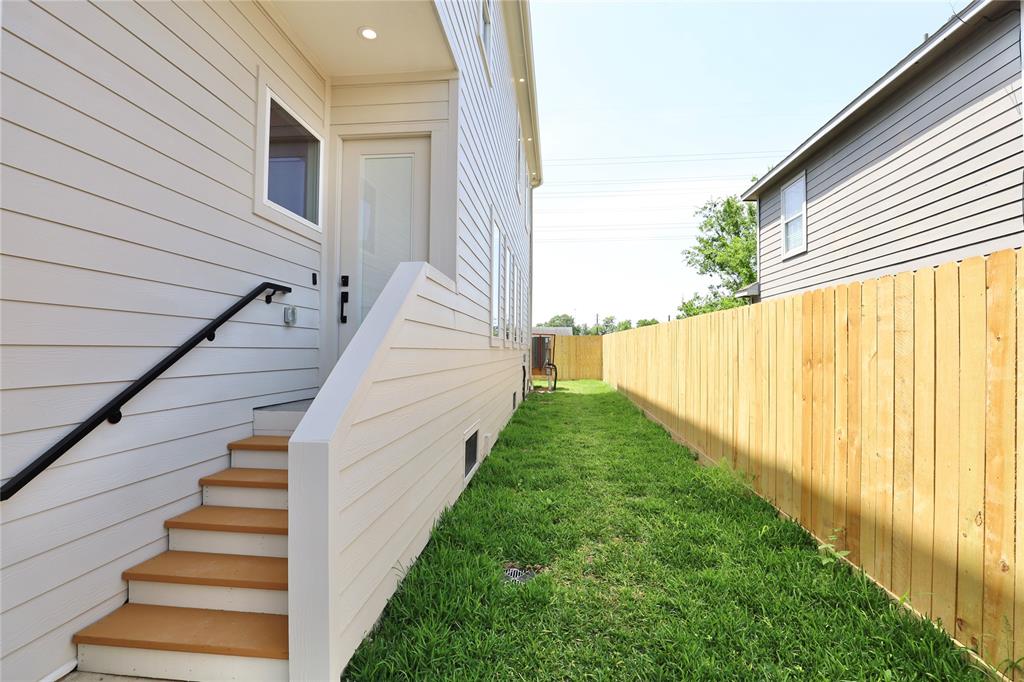 510 E 37th Street, Houston, Texas image 36