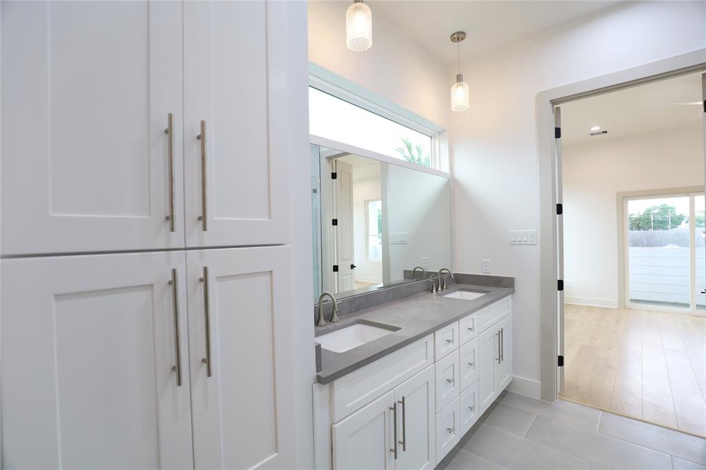 510 E 37th Street, Houston, Texas image 23