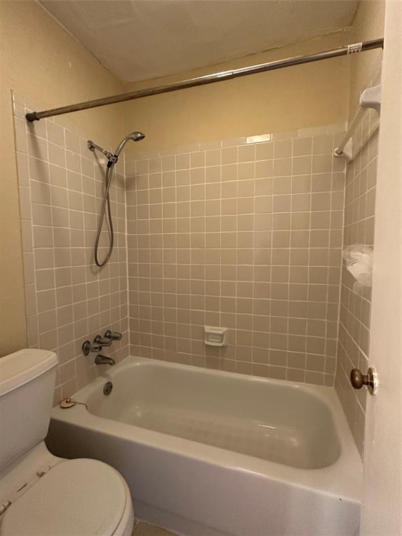 8405 Wilcrest Drive #2010, Houston, Texas image 7