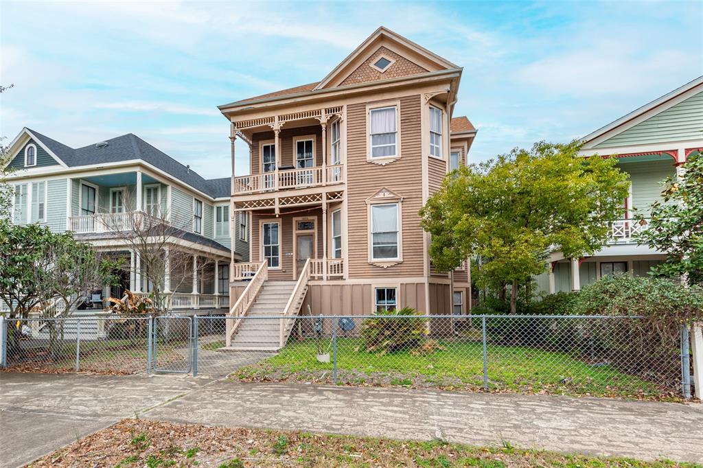1824 Avenue K, Galveston, Texas image 2