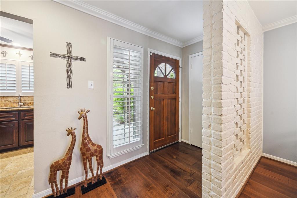 12964 Trail Hollow Drive, Houston, Texas image 3
