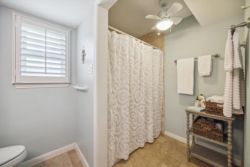 12964 Trail Hollow Drive, Houston, Texas image 24