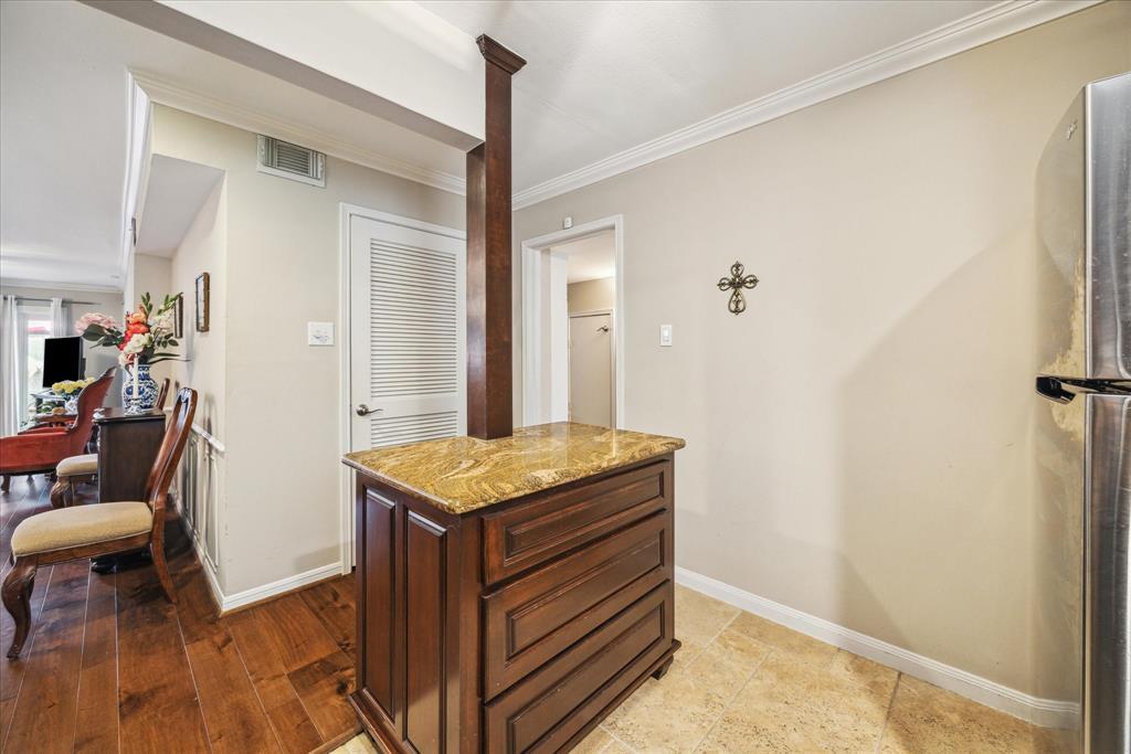 12964 Trail Hollow Drive, Houston, Texas image 13