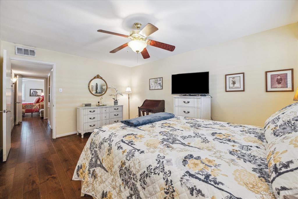 12964 Trail Hollow Drive, Houston, Texas image 19