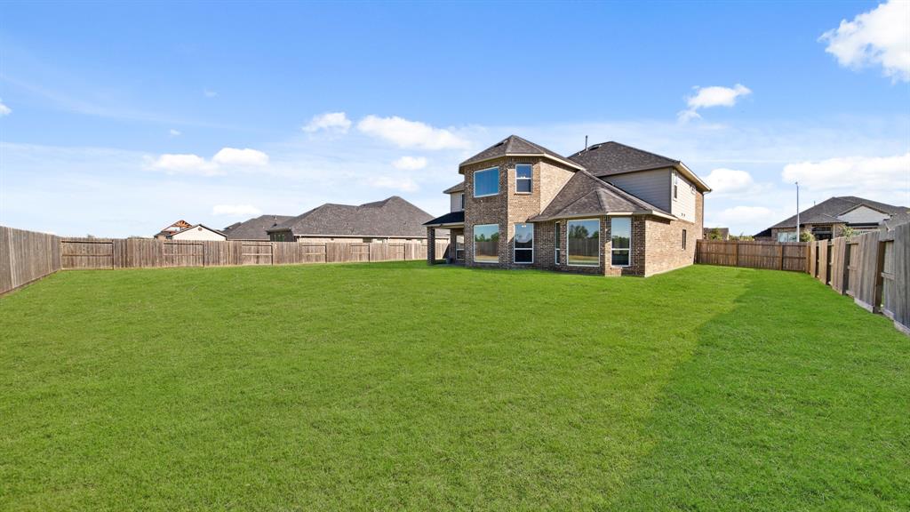 11811 Champions Forest Drive, Mont Belvieu, Texas image 28