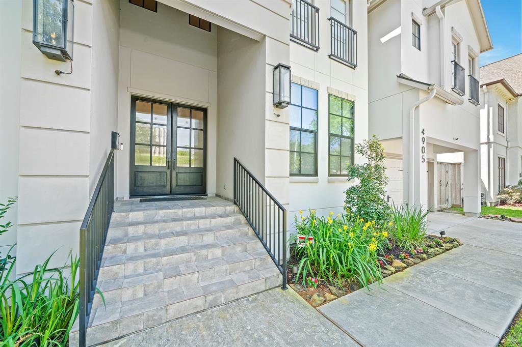 property-search 3 4905 Tamarisk Street