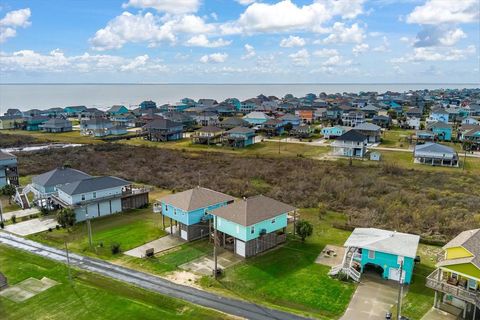 A home in Crystal Beach