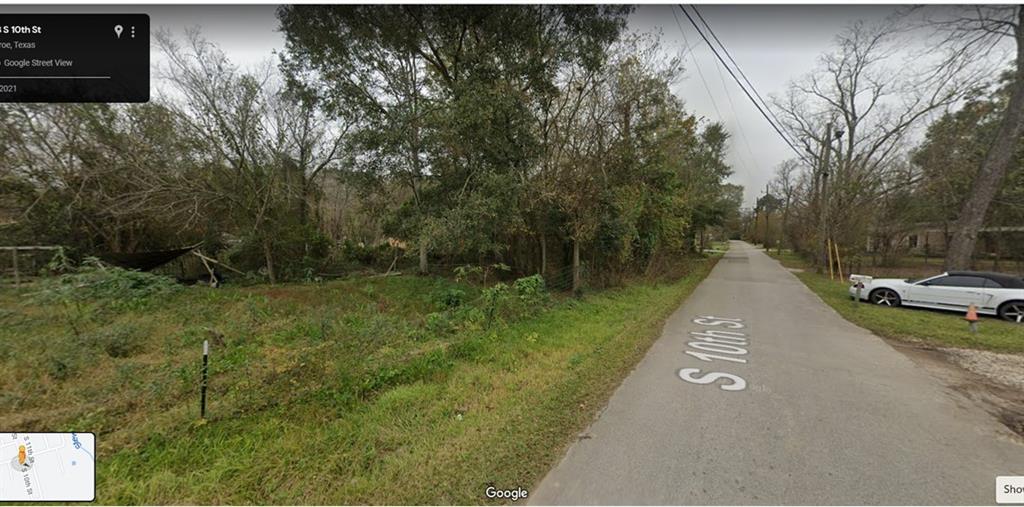 S 10th Street, Conroe, Texas image 1
