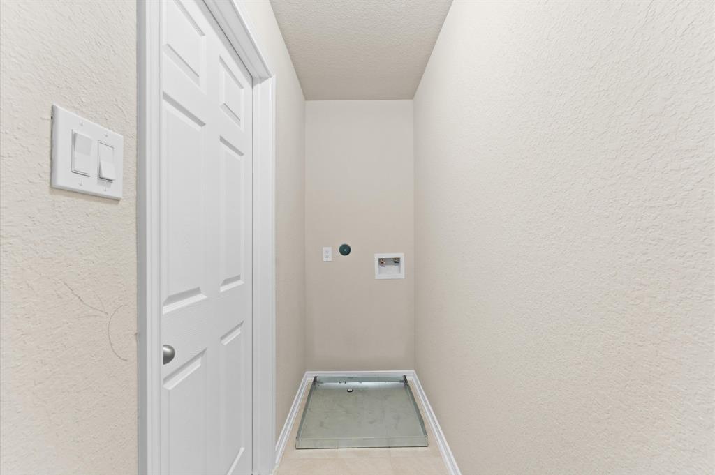 1357 Mixander Way, La Porte, Texas image 13