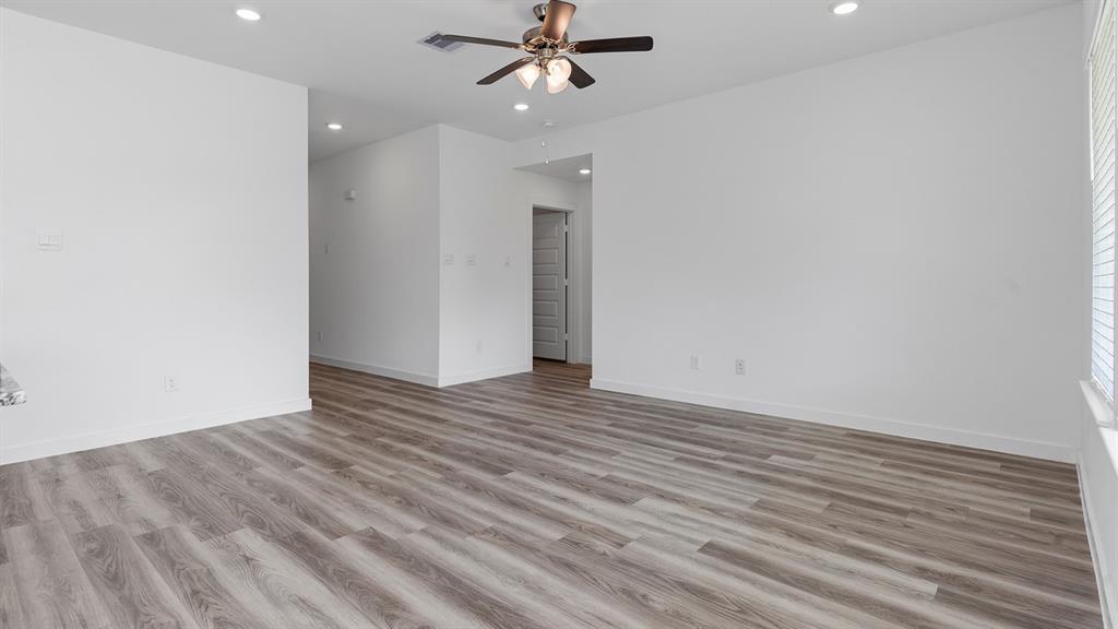 1502 Barbados Drive, Iowa Colony, Texas image 13
