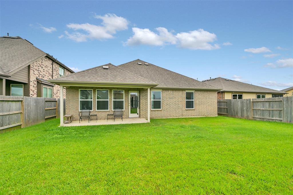 12307 Sabine Point Drive, Humble, Texas image 34