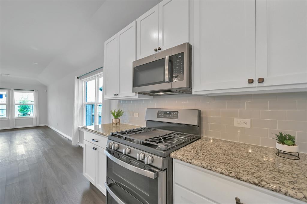12307 Sabine Point Drive, Humble, Texas image 13