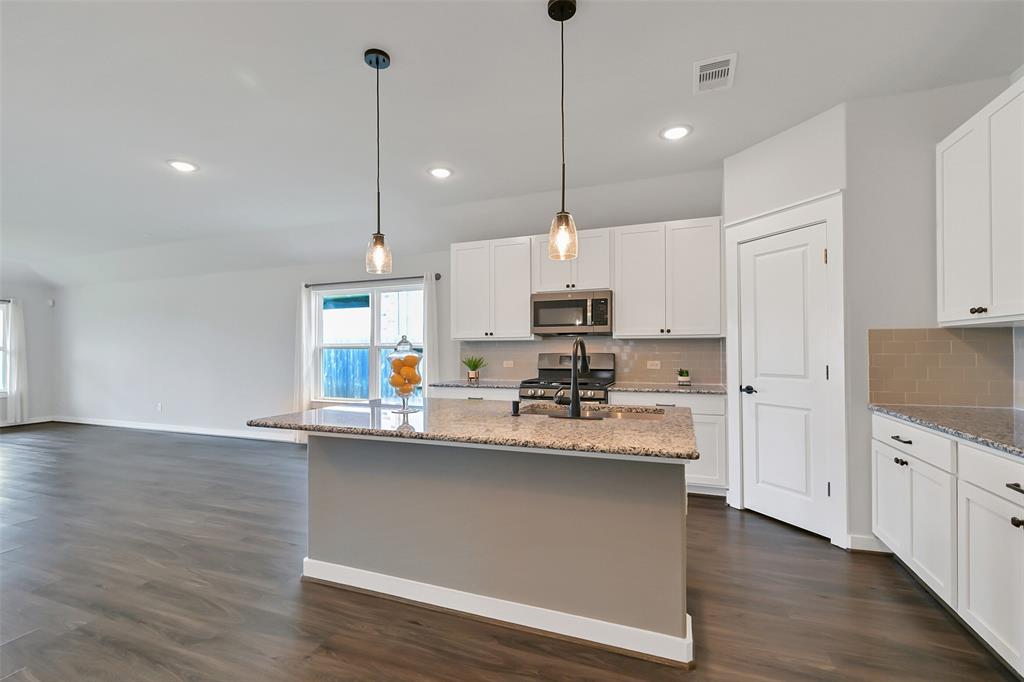 12307 Sabine Point Drive, Humble, Texas image 15