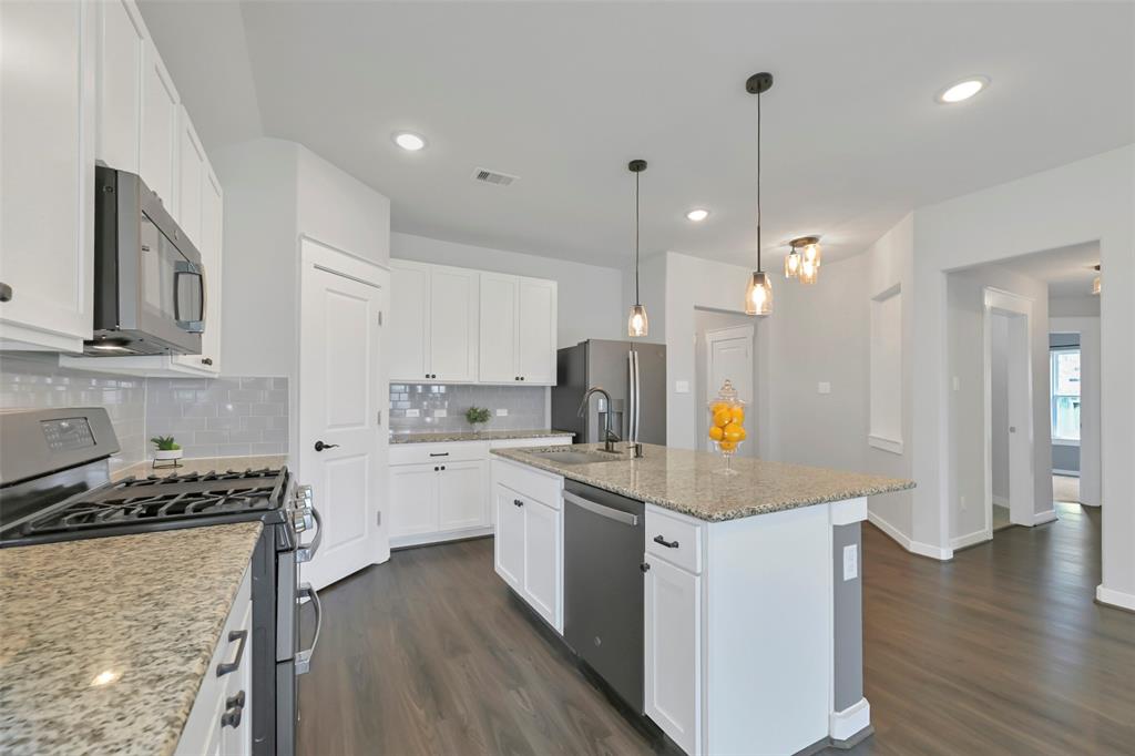 12307 Sabine Point Drive, Humble, Texas image 11