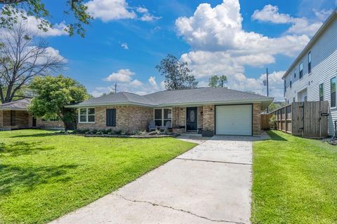 MLS: 32181507