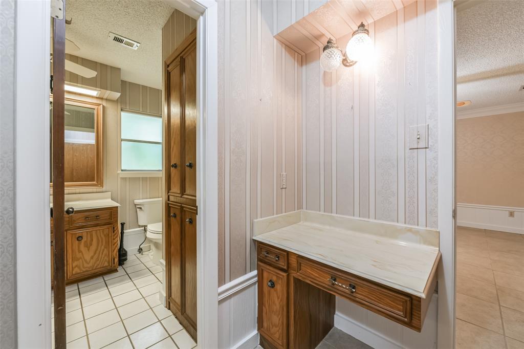 2107 W Marys Creek Lane, Pearland, Texas image 22