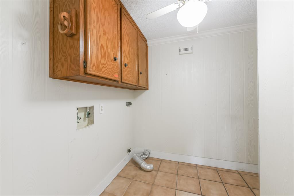 2107 W Marys Creek Lane, Pearland, Texas image 29