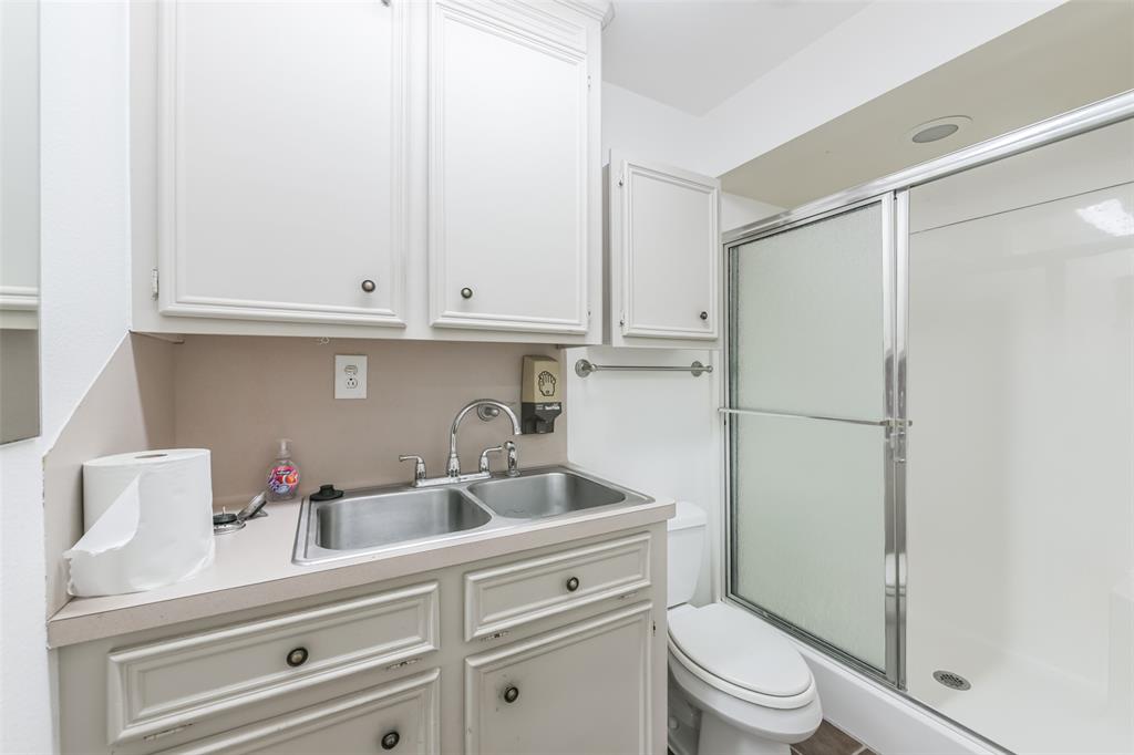 2107 W Marys Creek Lane, Pearland, Texas image 36