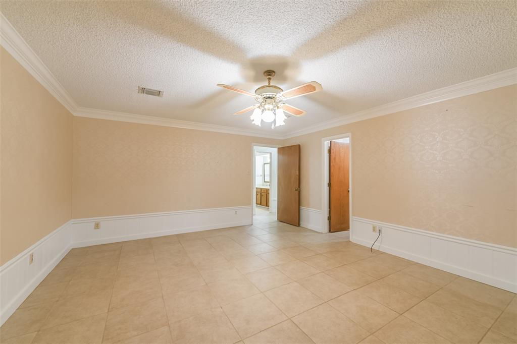2107 W Marys Creek Lane, Pearland, Texas image 21