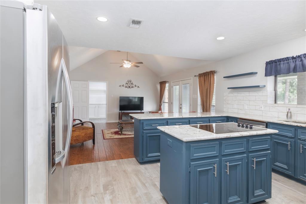 2207 Azalea Circle, Huntsville, Texas image 19