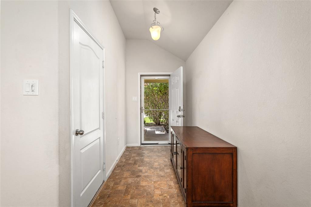 5111 Lagoon Court
