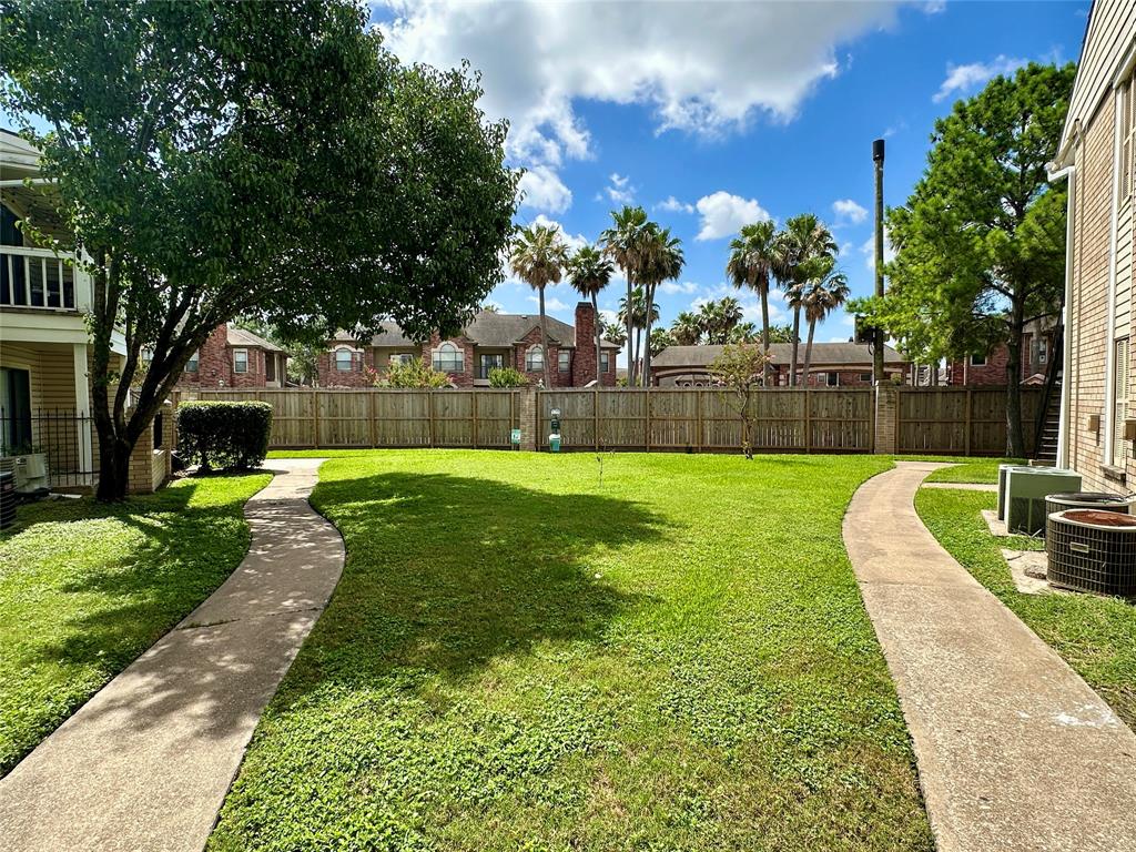 2750 Holly Hall Street 1215