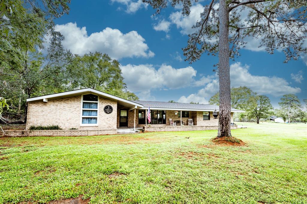 3 Forest Creek Drive, Huntsville, Texas image 2