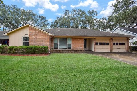 Photo of 4721 Briarbend Drive, Houston, TX 77035 (MLS # 43456132)