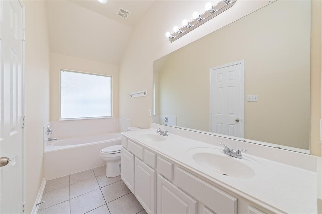9106 Red Castle Lane, Humble, Texas image 19