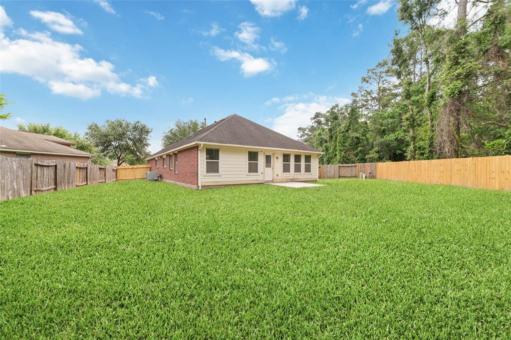 9106 Red Castle Lane, Humble, Texas image 5