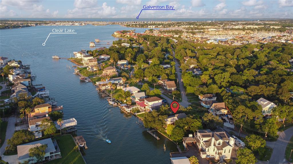 2154 Cove Park Drive, Kemah, Texas image 1