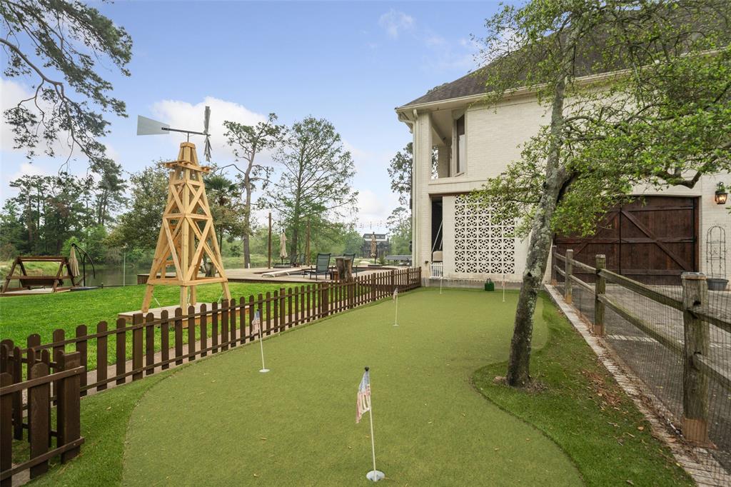 1522 Lakeshore Drive, Kingwood, Texas image 4