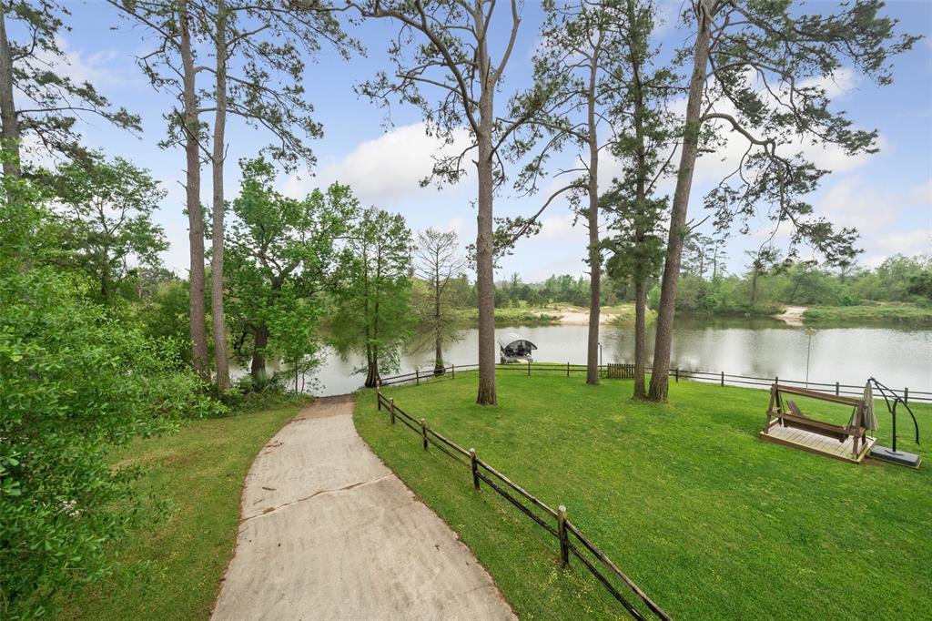 1522 Lakeshore Drive, Kingwood, Texas image 30