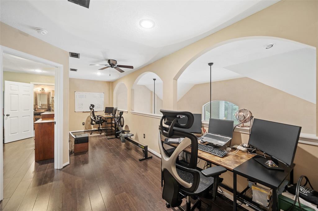 1522 Lakeshore Drive, Kingwood, Texas image 25