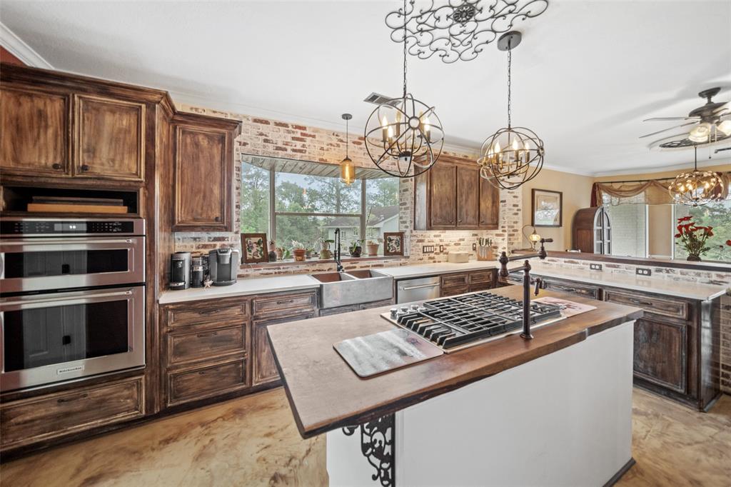 1522 Lakeshore Drive, Kingwood, Texas image 11