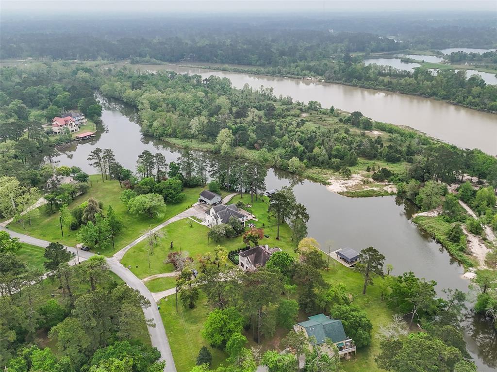 1522 Lakeshore Drive, Kingwood, Texas image 45