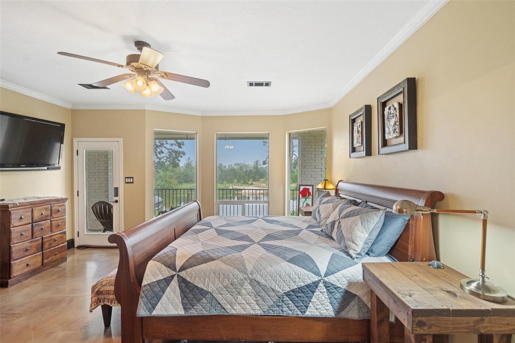 1522 Lakeshore Drive, Kingwood, Texas image 16