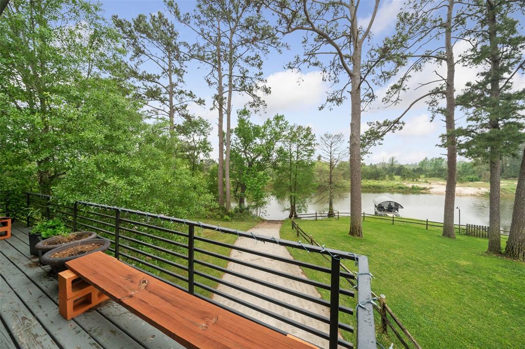 1522 Lakeshore Drive, Kingwood, Texas image 29