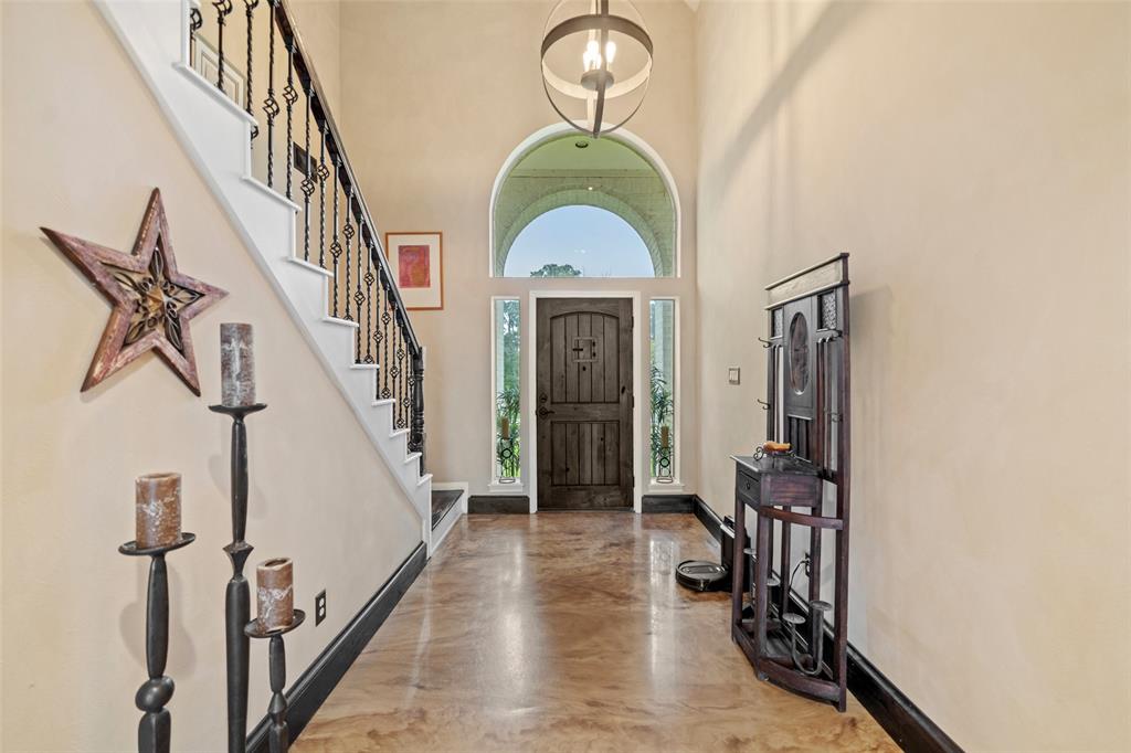 1522 Lakeshore Drive, Kingwood, Texas image 8