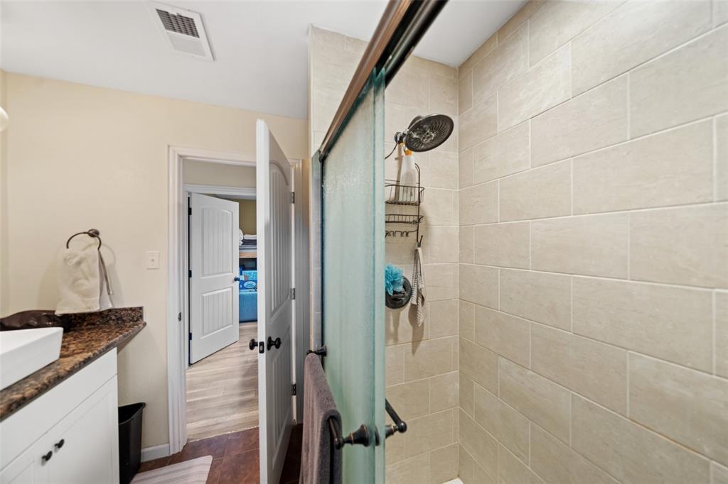 1522 Lakeshore Drive, Kingwood, Texas image 35