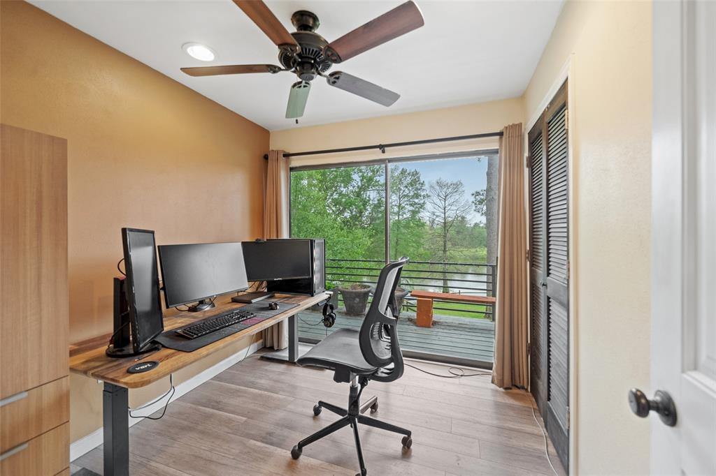 1522 Lakeshore Drive, Kingwood, Texas image 34