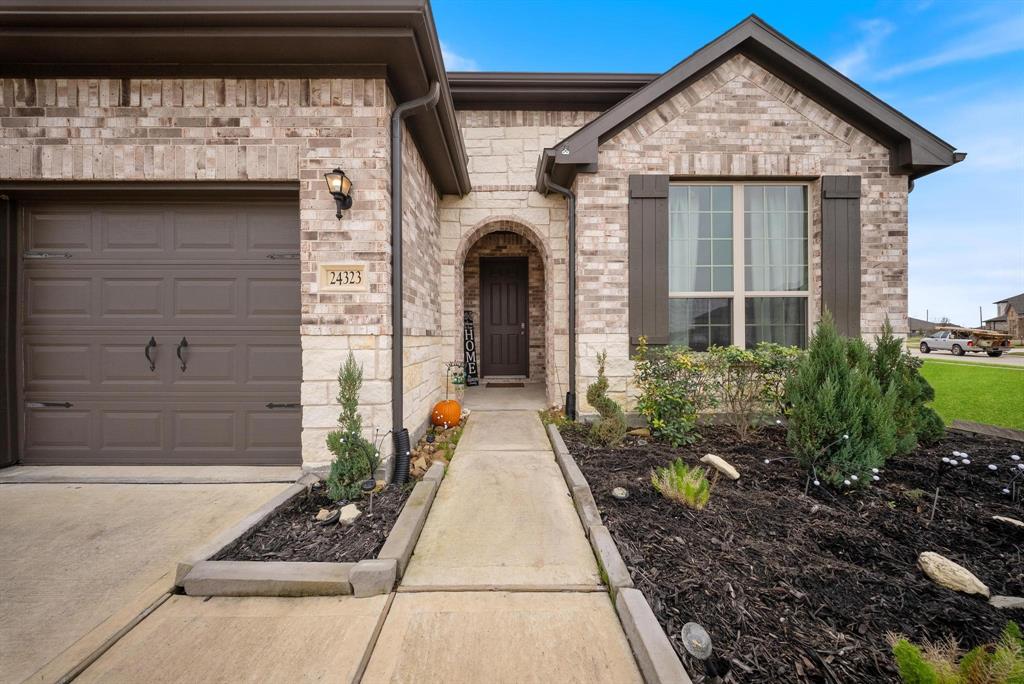 24323 Salts Mill Drive, Katy, Texas image 7