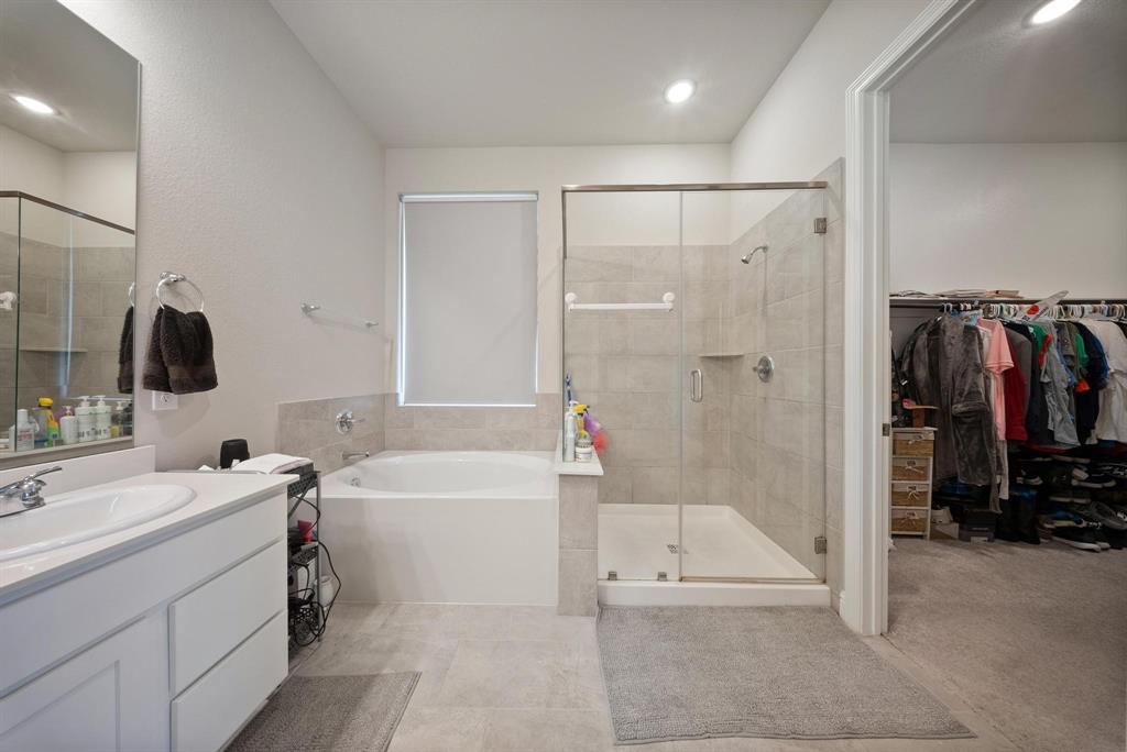24323 Salts Mill Drive, Katy, Texas image 17