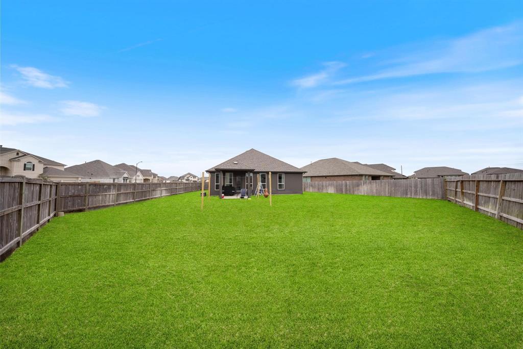 24323 Salts Mill Drive, Katy, Texas image 28