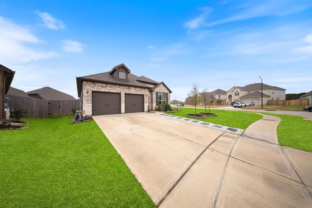 24323 Salts Mill Drive, Katy, Texas image 3